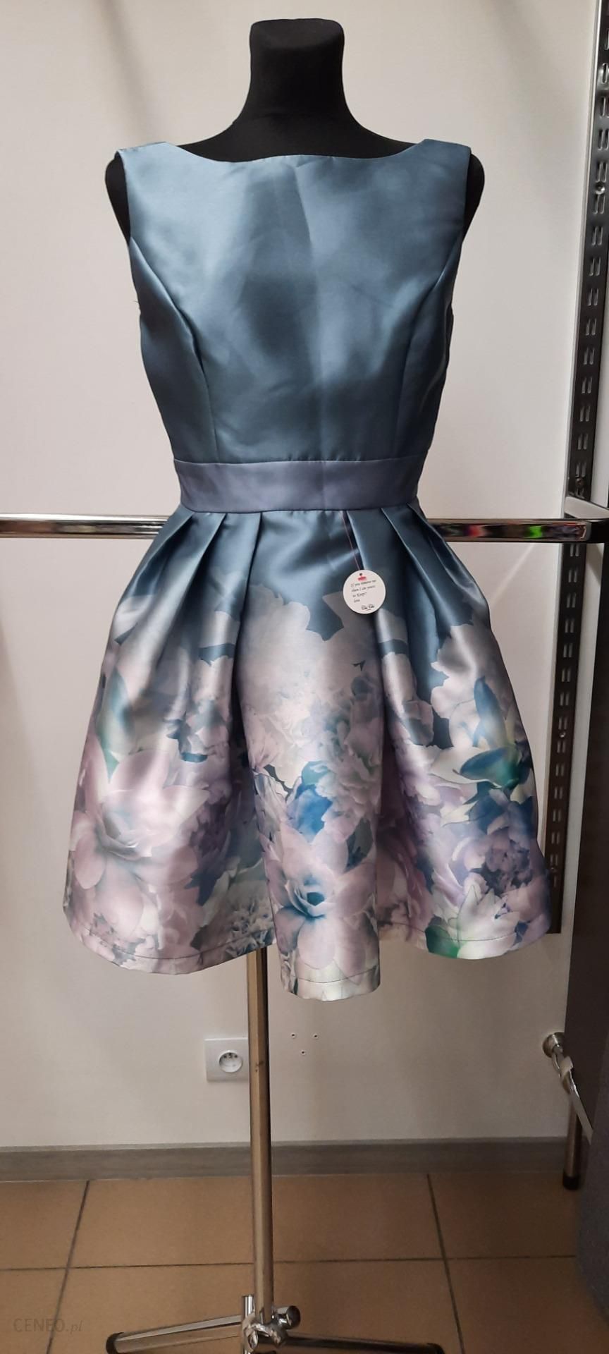 Koktajlowa sukienka marki Chi Chi London