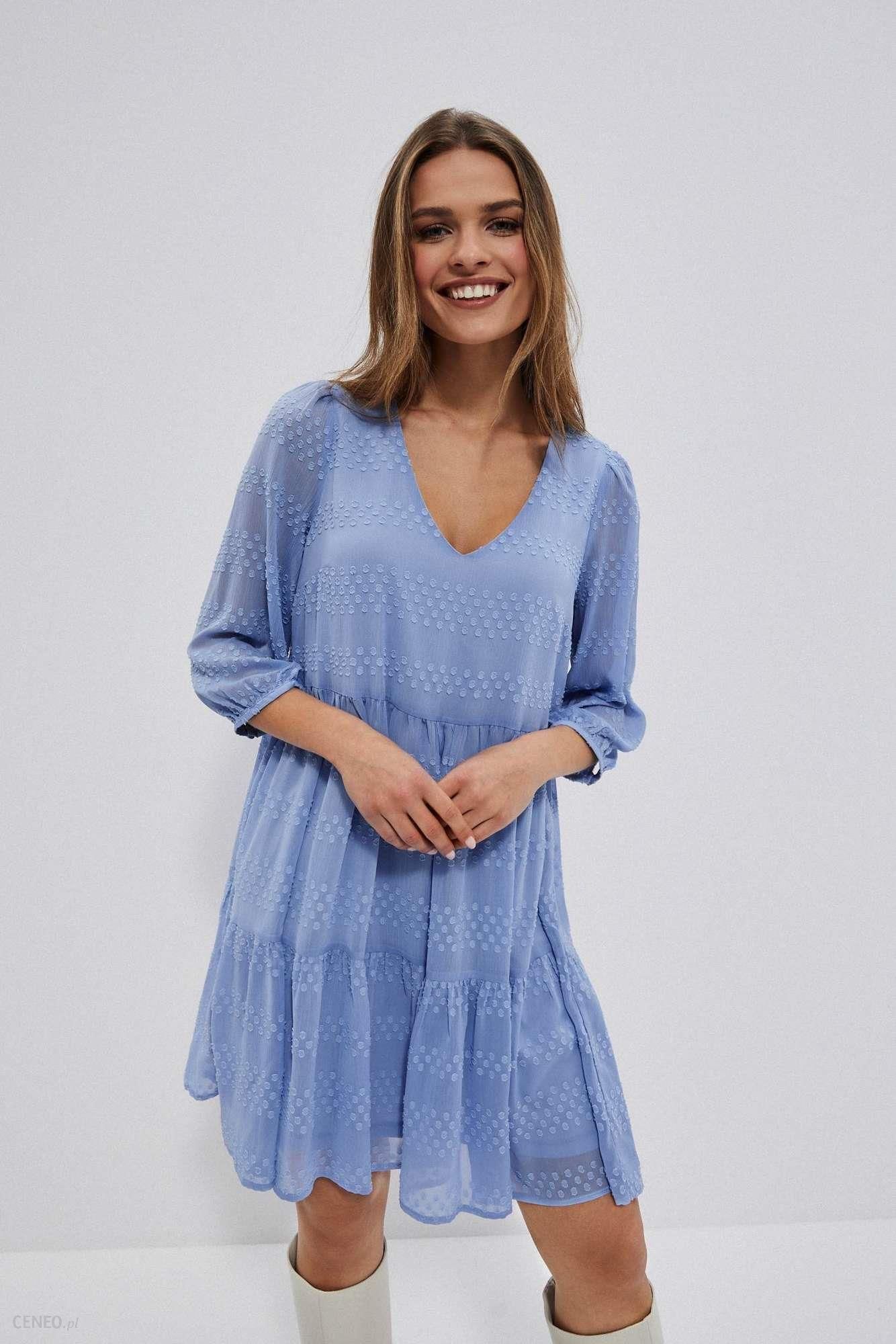 Luźna sukienka z falbanami