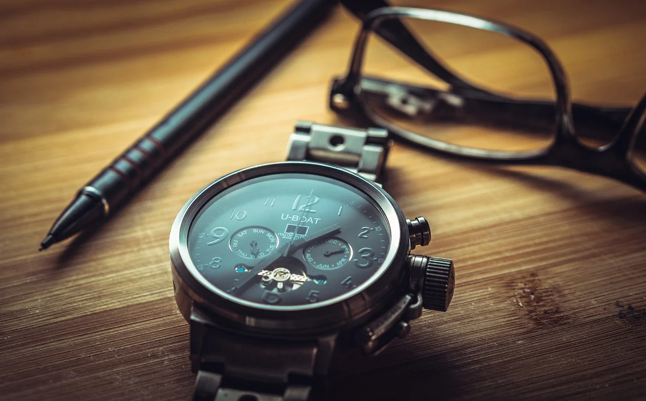 Porównanie zegarków: IWC, Longines, Tissot, Montblanc – Co Warto Wiedzieć z Perspektywy Zegarmistrza